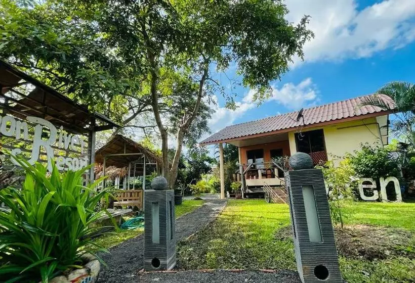 Moon River Resort Phimai