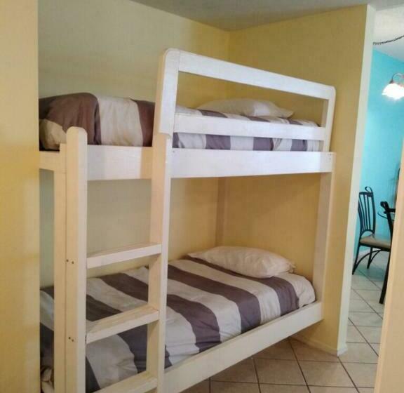 South Padre Island Condo Is Walking Distance To The Beach, Sleeps 6, Third Floor, 2024 Traveler Awar