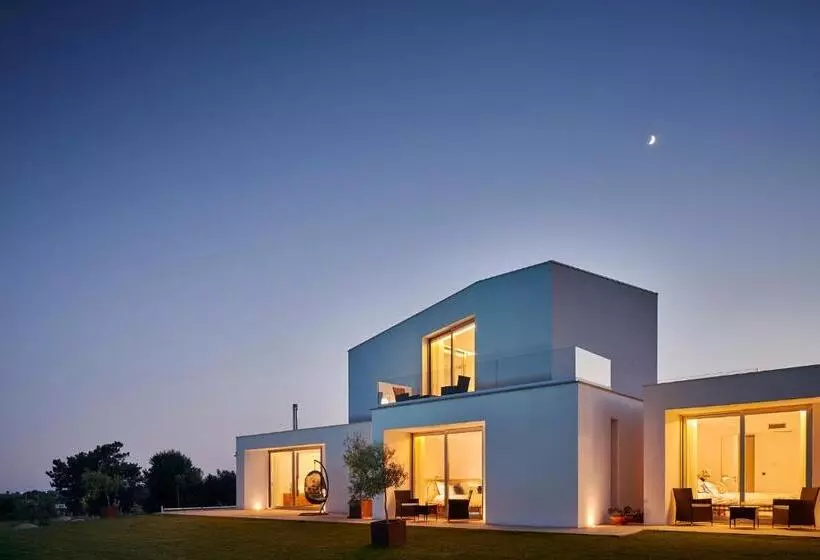 ペンション Oliveira House