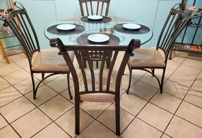 South Padre Island Condo Is Walking Distance To The Beach, Sleeps 6, Third Floor, 2024 Traveler Awar