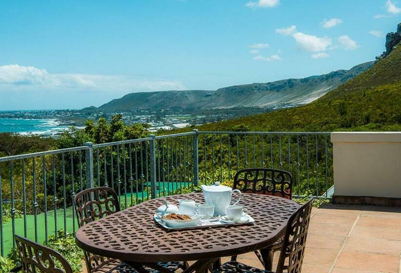 פנסיון Francolinhof Guest House