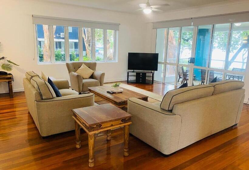 Beachview Apartments At Villa Paradiso