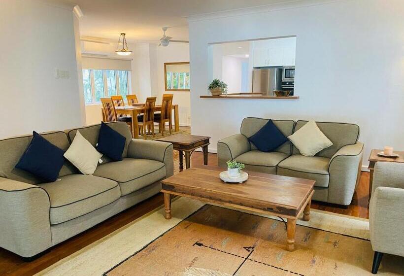 Beachview Apartments At Villa Paradiso