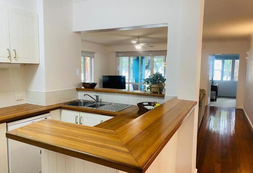 Beachview Apartments At Villa Paradiso