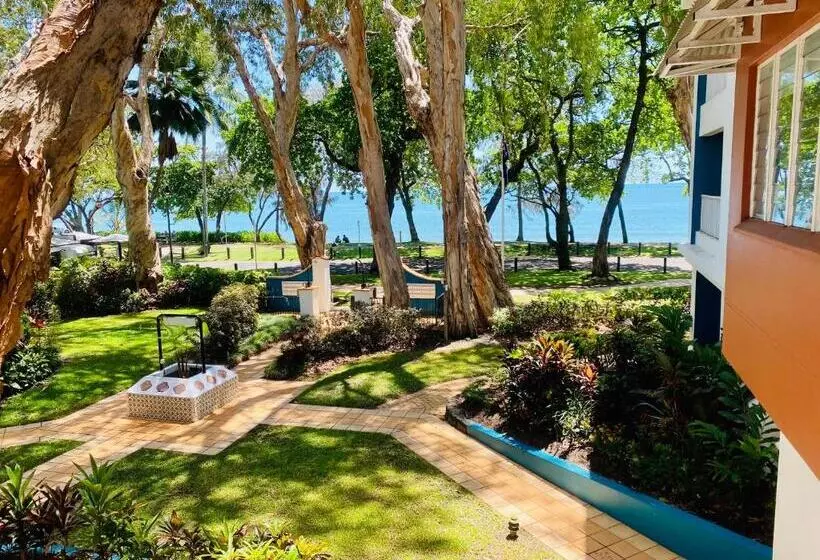 Beachview Apartments At Villa Paradiso