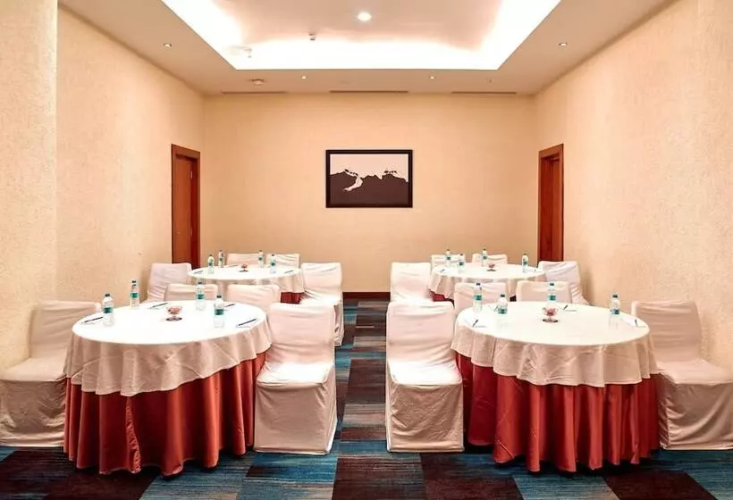 ホテル Aloft Bengaluru Whitefield