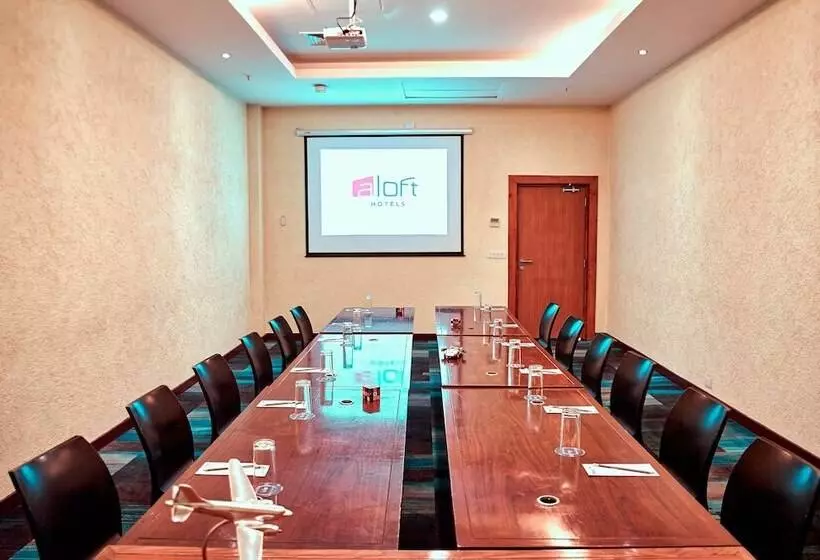 ホテル Aloft Bengaluru Whitefield