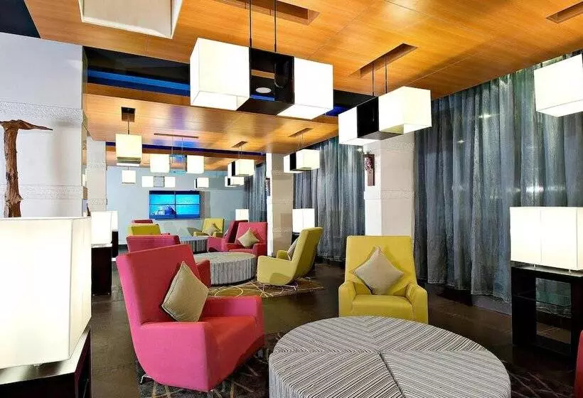 ホテル Aloft Bengaluru Whitefield