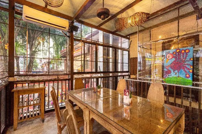 هتل Anggun Boutique