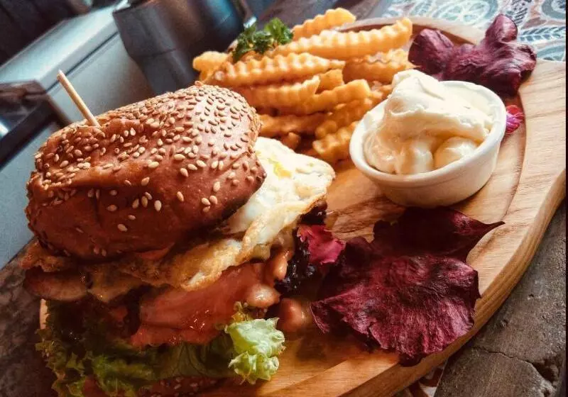 هتل Anggun Boutique