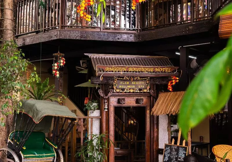 هتل Anggun Boutique