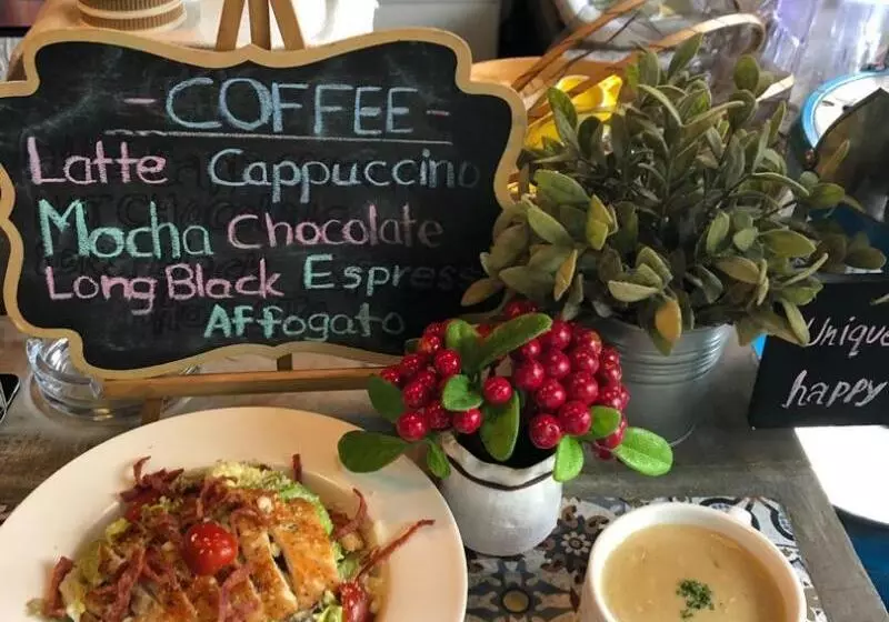 هتل Anggun Boutique