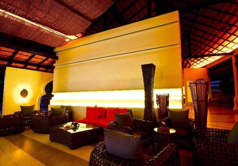 בית מלון כפרי Beyond Khaolak