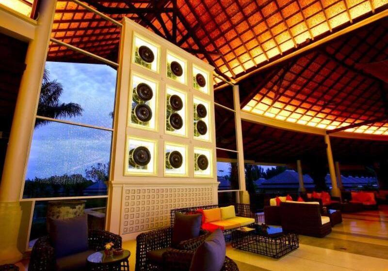 בית מלון כפרי Beyond Khaolak