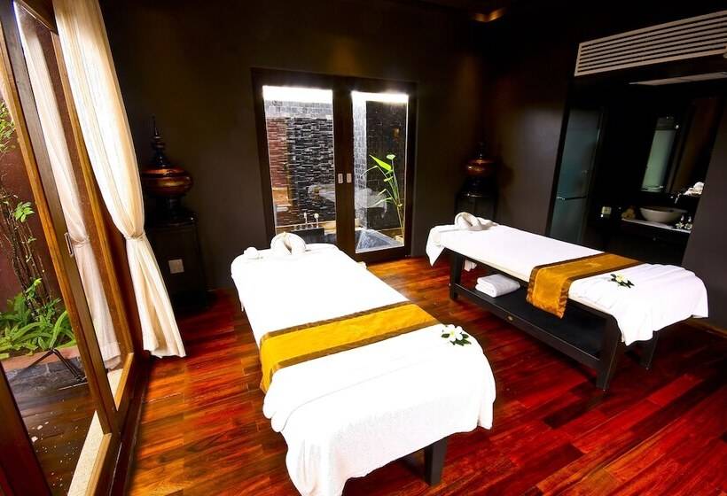 בית מלון כפרי Beyond Khaolak