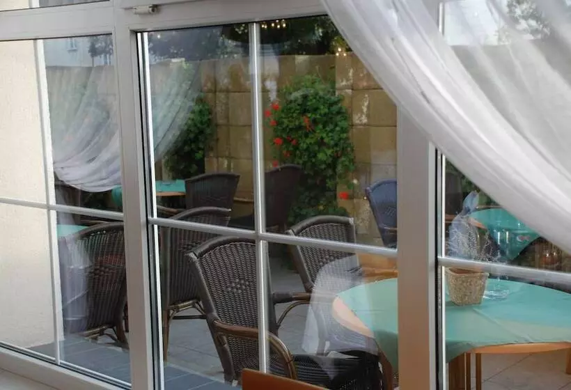 בית מלון כפרי Bielany