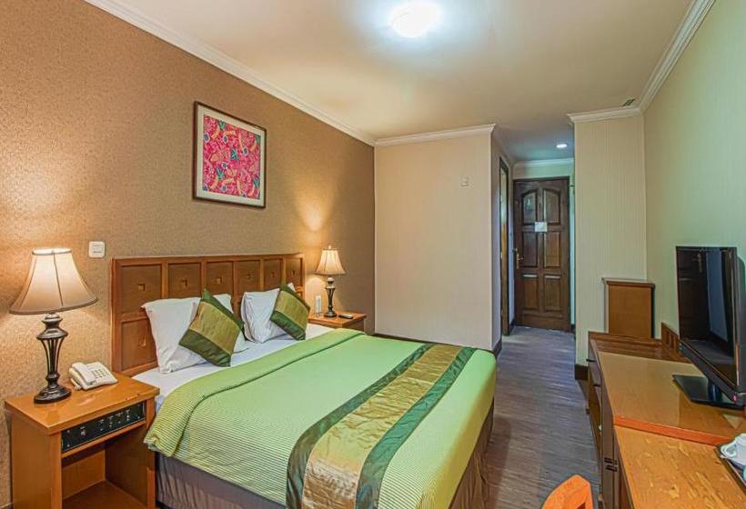 בית מלון כפרי Bumi Sawunggaling