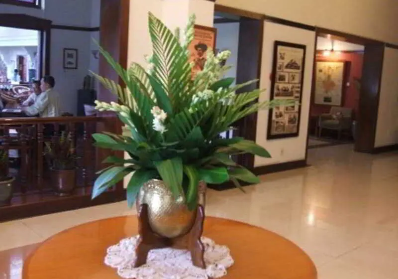 Hotel Bumi Sawunggaling