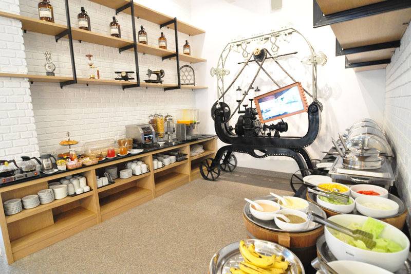 酒店 Forty Winks Phuket