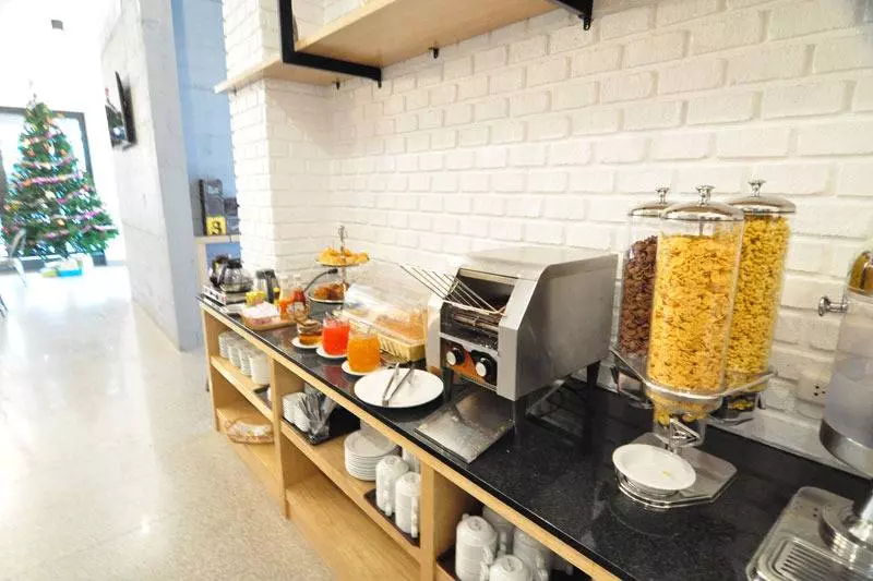 Hotel Forty Winks Phuket