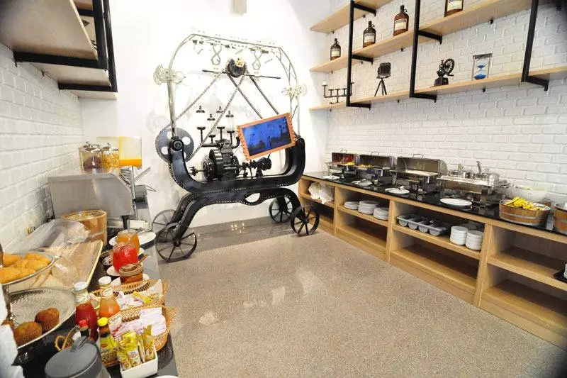 Hotel Forty Winks Phuket