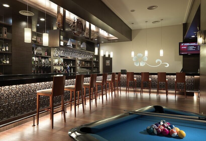 בית מלון כפרי Grand Lexis Port Dickson