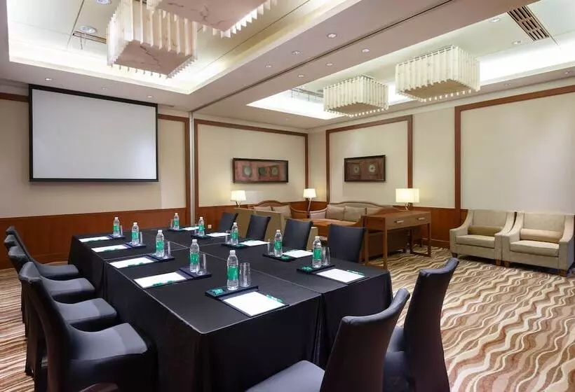 ホテル Holiday Inn Shanghai Pudong Kangqiao By Ihg