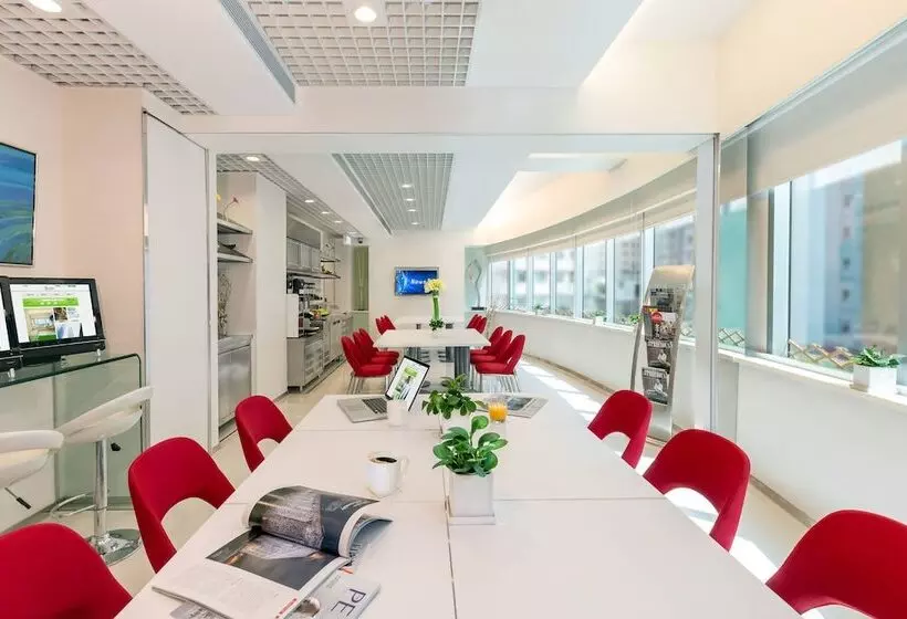 هتل Iclub Wan Chai