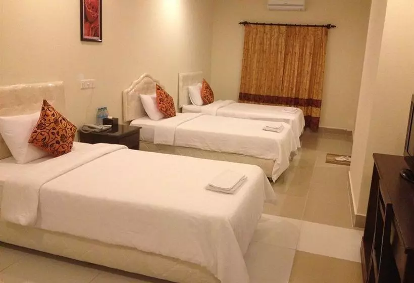 Отель Macau Phnom Penh