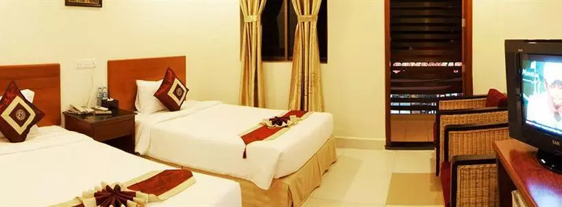 Отель Macau Phnom Penh