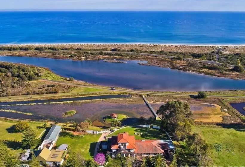 호텔 Martin Fields Beach Retreat