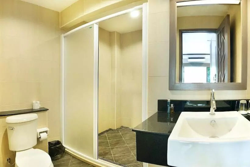 酒店 Ratana Hill Patong