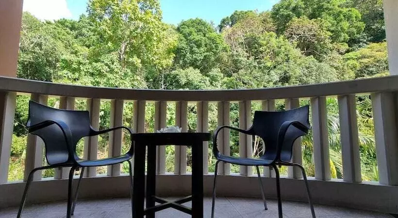 酒店 Ratana Hill Patong