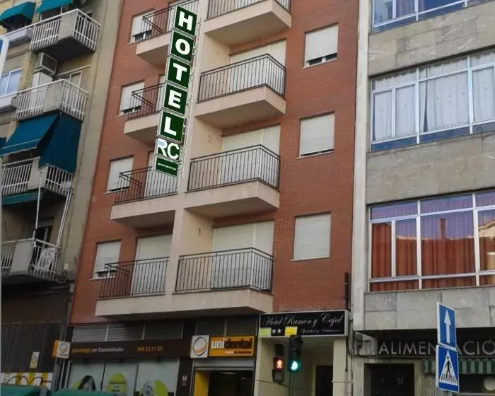 هتل Rc Ramon Y Cajal