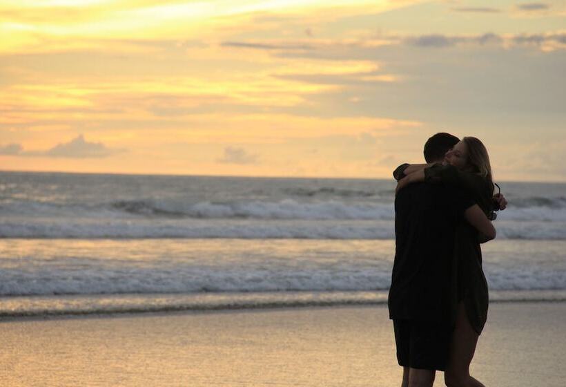 فندق The Wolas Villa & Spa