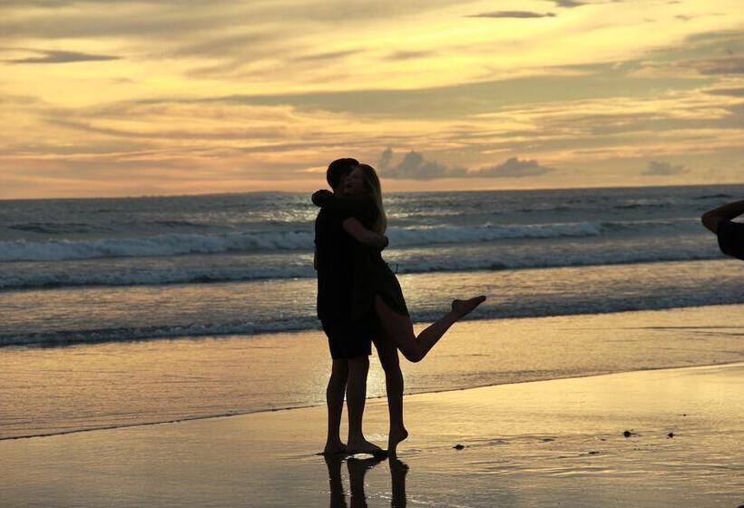 فندق The Wolas Villa & Spa