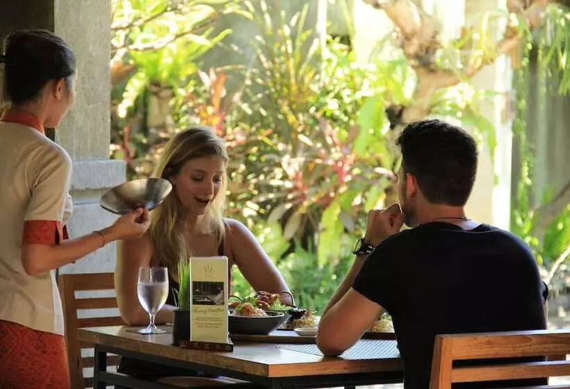 בית מלון כפרי The Wolas Villa & Spa