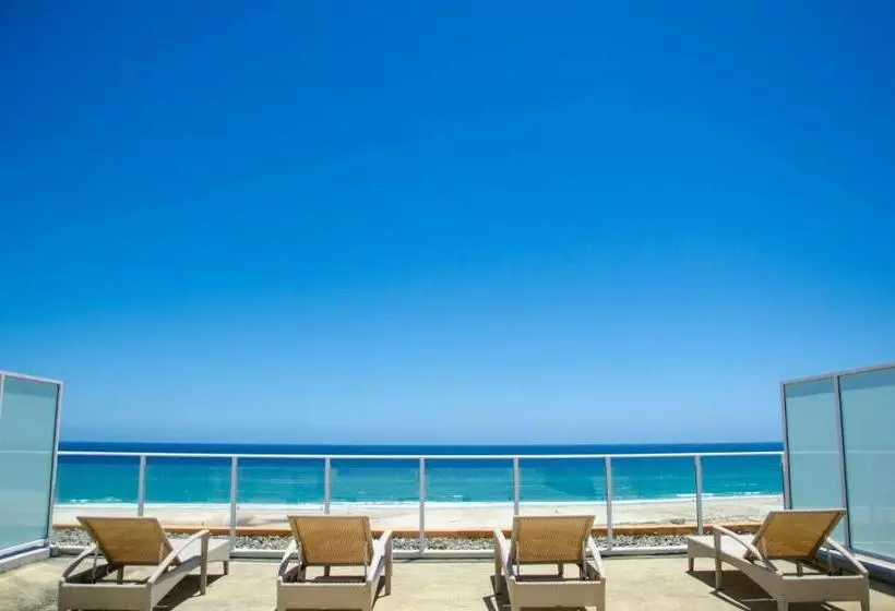 Kirra Surf Apartments