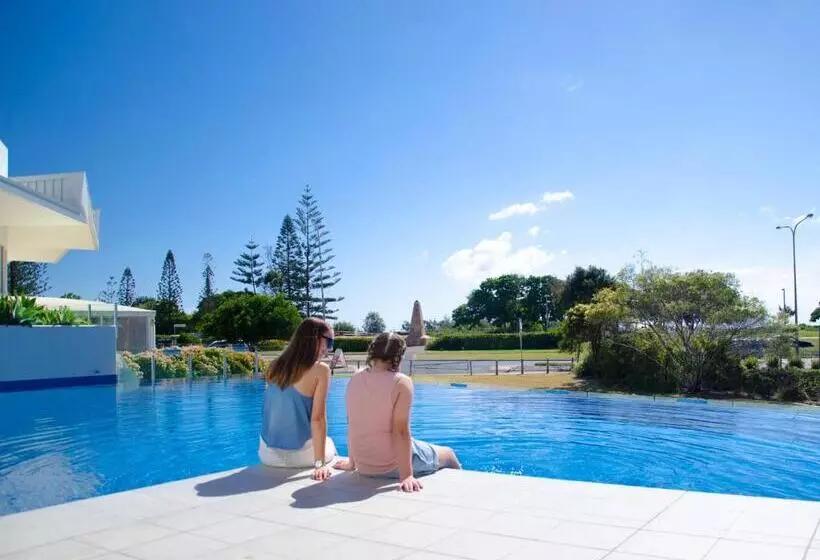 Kirra Surf Apartments