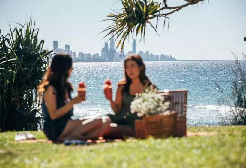 Kirra Surf Apartments