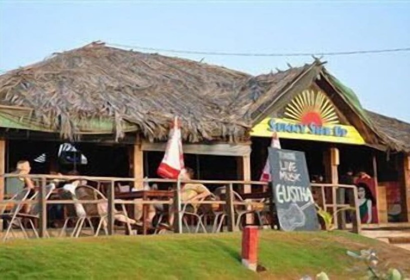 استراحتگاه 360 Degree Beach Retreat