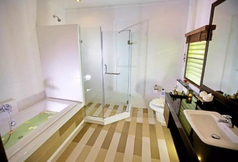 Курорт Smile House   Fisherman Village