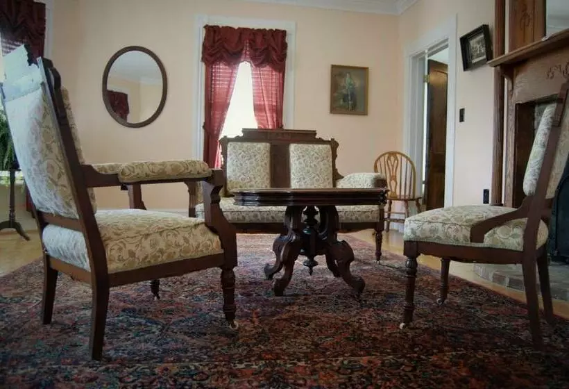 Retkeilymaja Hawksbill House