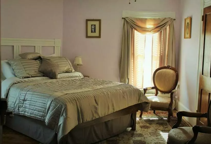 Retkeilymaja Hawksbill House