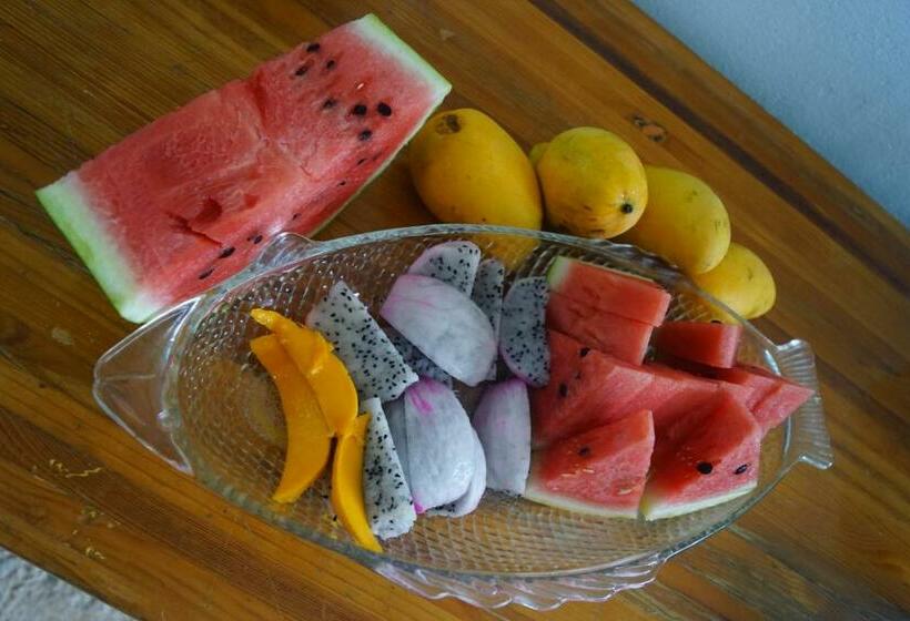 تختخواب و صبحانه Gran Jaguar