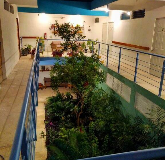 تختخواب و صبحانه Gran Jaguar