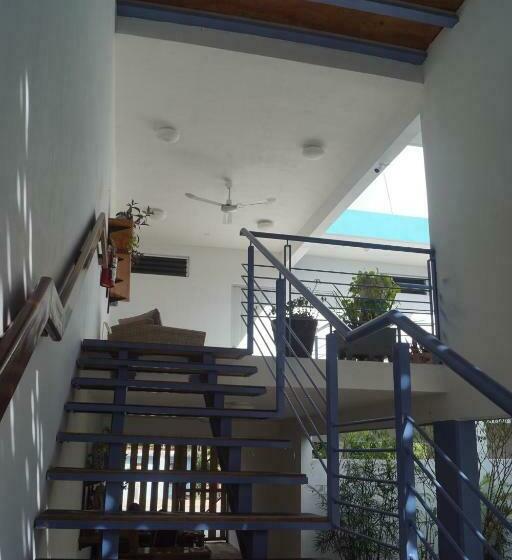 تختخواب و صبحانه Gran Jaguar