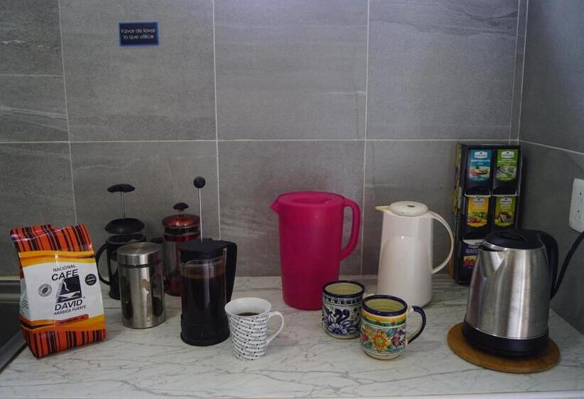 تختخواب و صبحانه Gran Jaguar