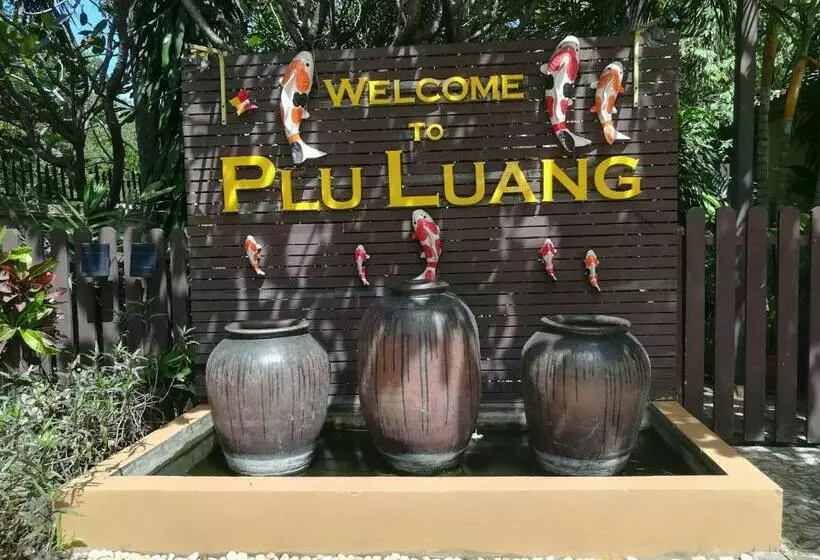 ホテル Pluluang Mansion