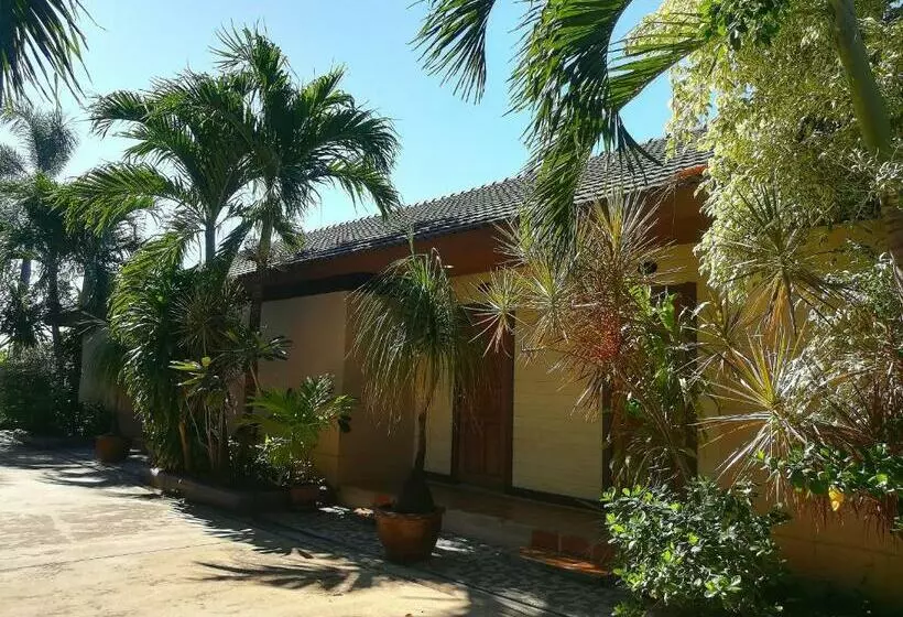 ホテル Pluluang Mansion